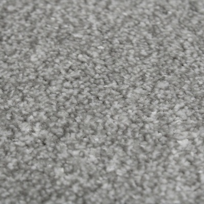 Tapete cinzento felpudo com textura densa em close-up