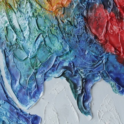 Pintura abstrata texturizada com cores azul, vermelho, verde e branco