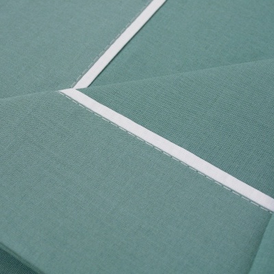 jogo de cama verde com listra branca