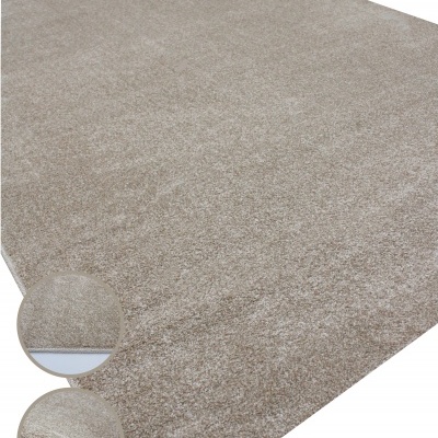 Tapete bege com textura felpuda e detalhes ampliados