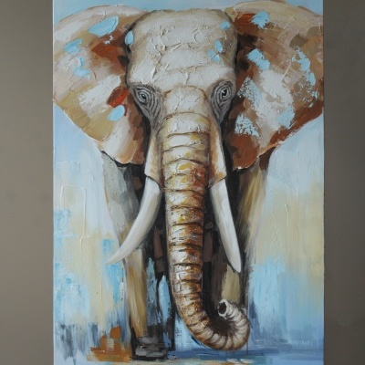 Pintura de elefante em tons castanhos e azuis com fundo abstrato