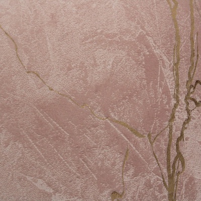 Papel de parede rosa queimado com linhas douradas decorativas