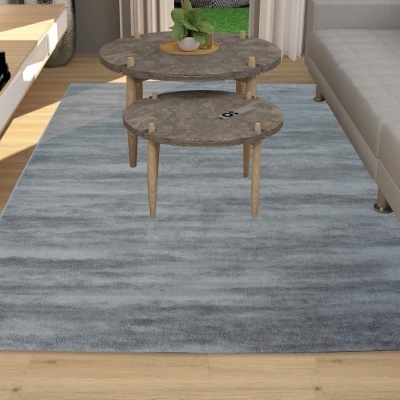 Tapete cinza liso em sala com mesa de centro oval e sofá cinza