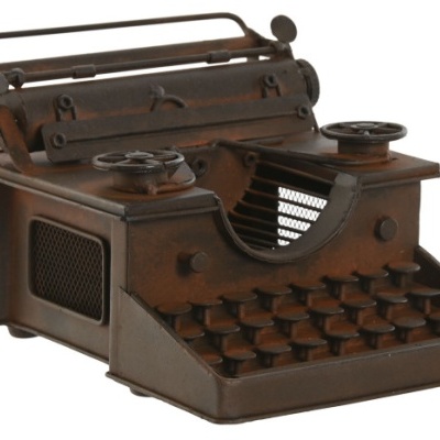 Máquina de escrever antiga enferrujada castanha