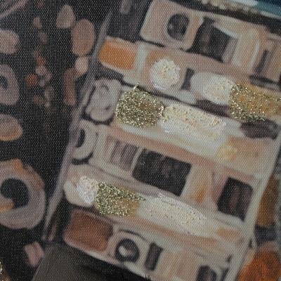 Pintura abstrata com texturas e brilho dourado