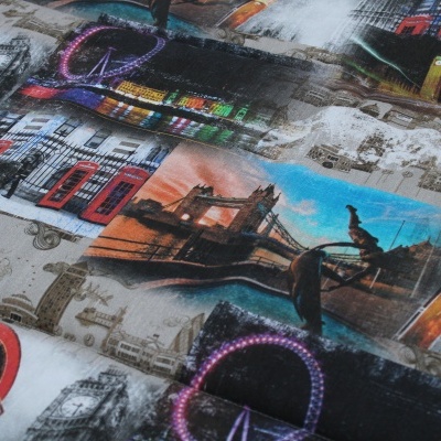 Tecido estampado com imagens de Londres e sinais do metrô.