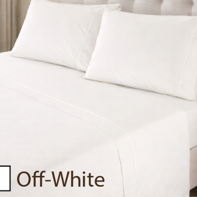 Conjunto de roupa de cama off-white com lençol e fronhas