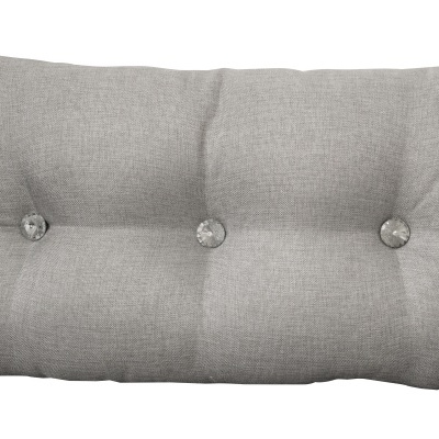 Almofada retangular cinza com três botões decorativos