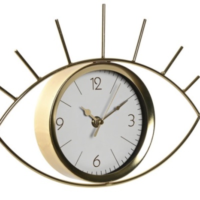 Relógio dourado em forma de olho com fundo branco e números 3, 6, 9, 12