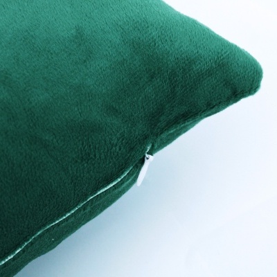 Almofada verde escura de veludo com fecho de correr branco