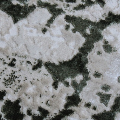 Tapete cinza claro e escuro com padrão abstrato e textura felpuda