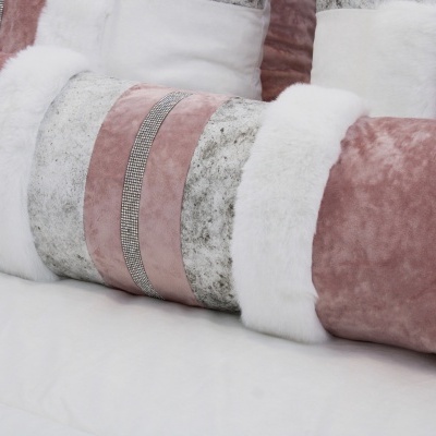 Almofadas decorativas rosa, branco e cinza com texturas variadas