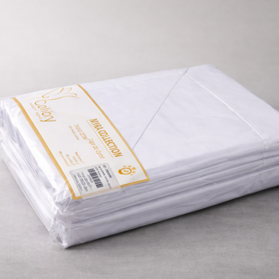 Jogo de cama branco embalado plástico transparente da marca Colliery