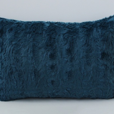 Almofada azul escuro peluda