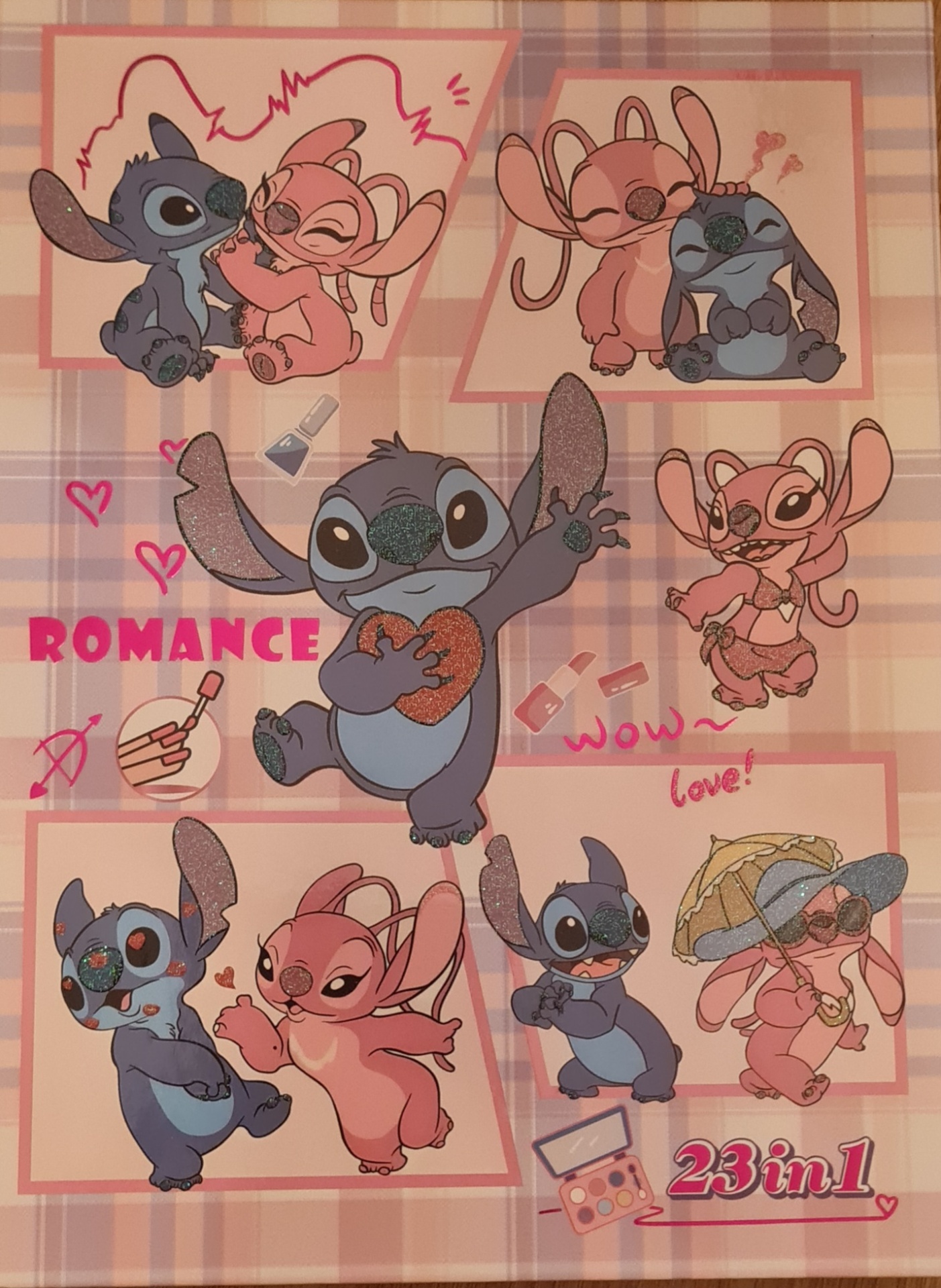 Estampados de Lilo & Stitch com fundo xadrez e texto