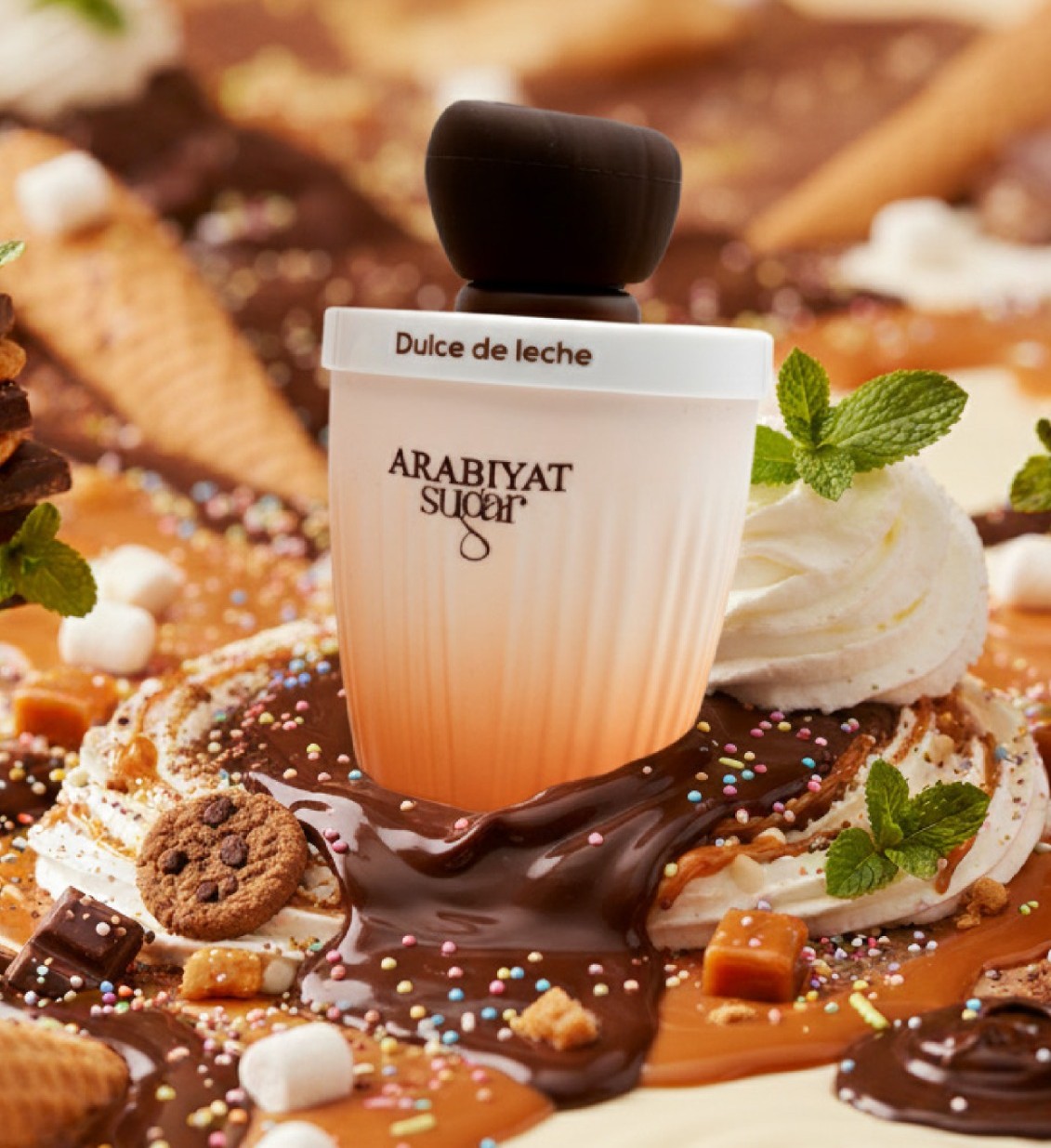 Frasco de Dulce de leche ARABIYAT sukker com chantilly, chocolate derretido, confeitos, biscoito e hortelã