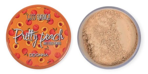 Pó compacto DDONNA Pretty Peach com tampa laranja e design de pêssegos.