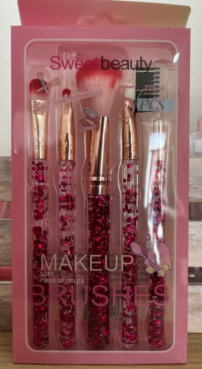 Conjunto de 5 pincéis de maquilhagem com cabos transparentes e corações vermelhos
