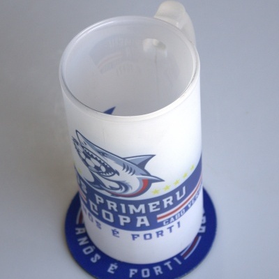 Caneca&#x20;di&#x20;vidro&#x20;&#x2B;&#x20;Base&#x20;&quot;N&#x00F4;s&#x20;Primeru&#x20;Copa&quot;