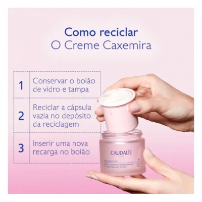 Instruções para reciclar Creme Caxemira Caudalie com frasco rosa e cápsula sendo removida