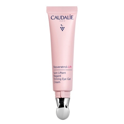Tubo rosa claro de gel para olhos firmador da Caudalie com tampa metálica.
