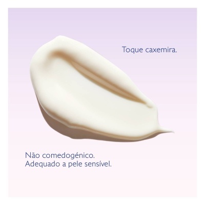 Textura cremosa branca com texto em fundo lilás