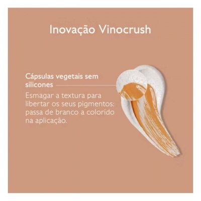 Texto sobre inovação Vinocrush com cápsulas vegetais e textura creme em fundo terracota