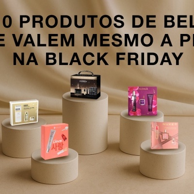 Caixas de produtos de beleza exibidas em cilindros com texto sobre Black Friday
