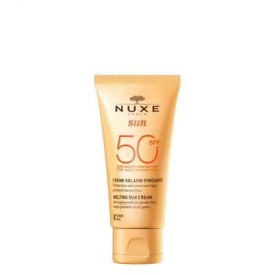 Frasco de creme solar NUXE Sun SPF 50 amarelo claro