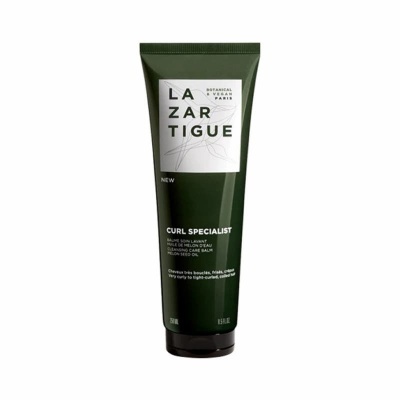 Tubo verde escuro de produto capilar LAZARTIGUE CURL SPECIALIST