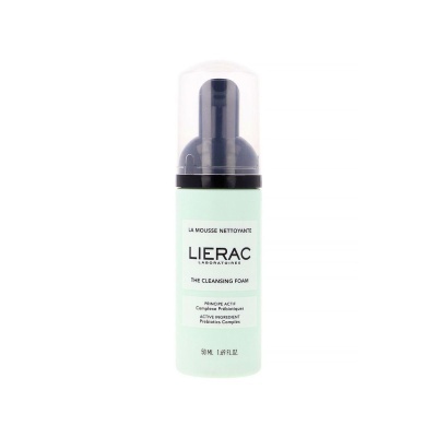 Frasco de espuma de limpeza cosmética LIERAC com texto em preto na embalagem
