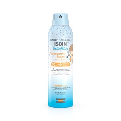 Spray fotoprotetor ISDIN Pediatrics em embalagem azul e branca com gotas de água