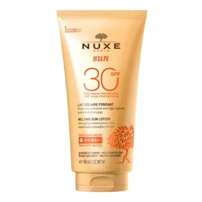 Tubo de creme solar NUXE sun SPF 30 laranja claro com texto impresso