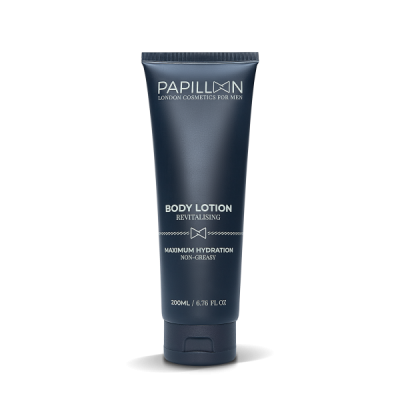 Frasco azul escuro de body lotion Papillon com texto branco