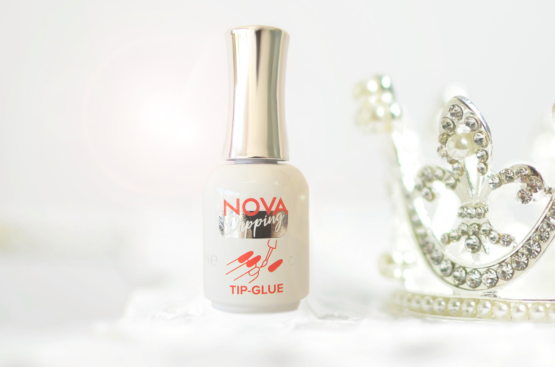 TIP GLUE Frasco de verniz para unhas NOVA TIP-GLUE com tampa metálica prateada e coroa decorativa