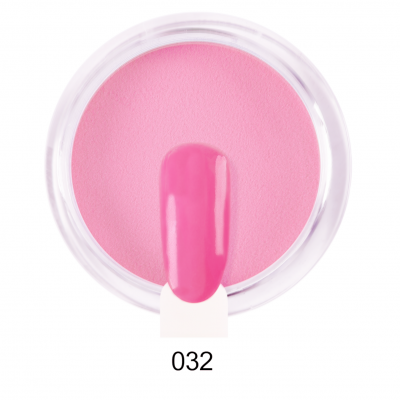 Pó rosa claro em pote transparente com amostra de unha rosa e número 032