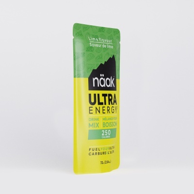 Pacote amarelo e verde de bebida energética líquida näak ULTRA ENERGY sabor lima