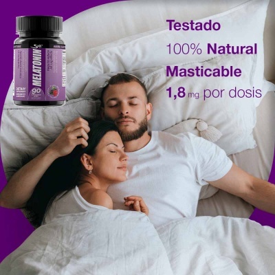 Frasco de suplemento de melatonina com texto descritivo e casal a dormir na cama.