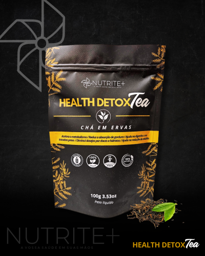 Embalagem preta de chá Health Detox Tea com detalhes dourados e folhas de chá secas ao lado