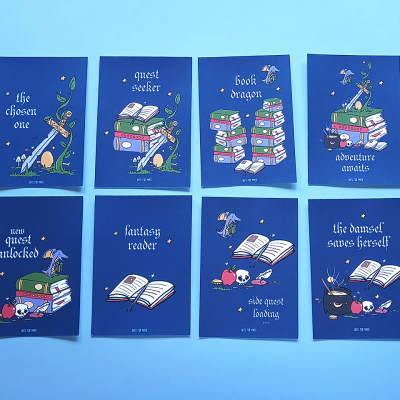 Oito cartões azuis com ilustrações e texto em inglês