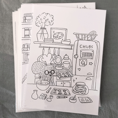 Desenho a preto e branco de uma cozinha com cookies, utensílios e texto CHUBS e COOKIES em papel.