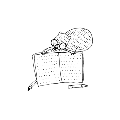 Desenho branco de esquilo em bloco de notas com caneta e lápis