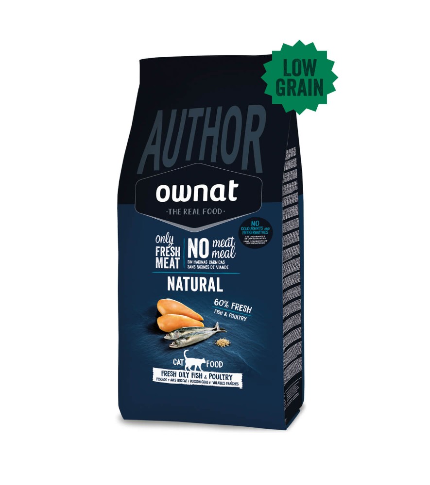 OWNAT AUTHOR CAT FRESH OILY FISH & POULTRY Embalagem de ração Ownat Author para gatos com texto e imagens de peixe e frango