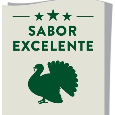 Texto e ilustração verdes sobre fundo branco com pavão e frase SABOR EXCELENTE