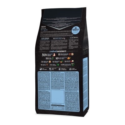 Embalagem preta e azul de produto alimentar com texto detalhado