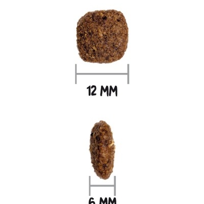 Ração castanha escura quadrada arredondada com medidas 12 mm largura e 6 mm espessura