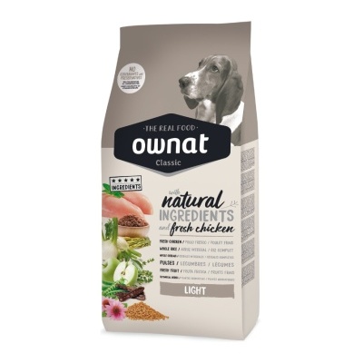 Saco de ração Ownat Classic Light para cães com imagem de cão e ingredientes naturais
