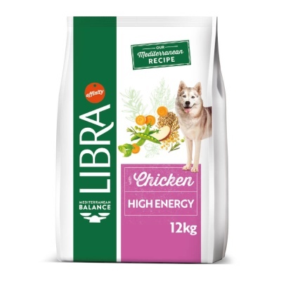 Saco branco, verde e lilás de ração para cães LIBRA Chicken High Energy 12 kg com imagem de cão e legumes