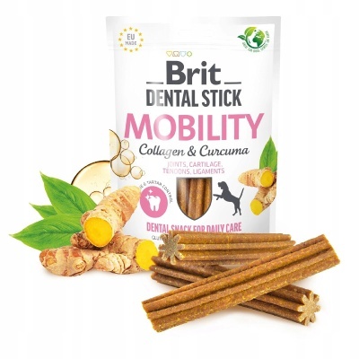 Pacote de snacks dentais Brit Dental Stick Mobility para cães com raízes de curcuma e bastões marrons.