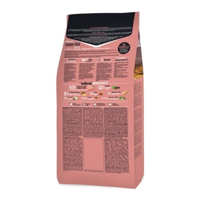 Saco rosa de ração Ownat Grain Free Prime com texto e informações nutricionais